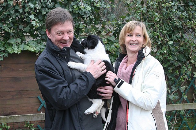 ilikeindy8weeksoldwithnewowners.jpg